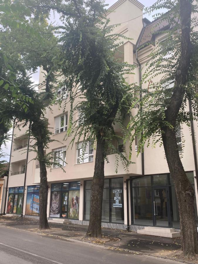 Apartman MDB LUX Subotica Bagian luar foto