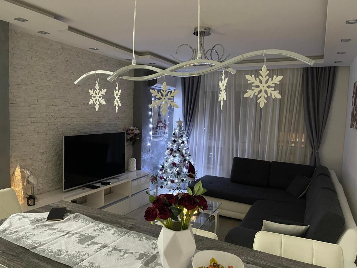 Apartman MDB LUX Subotica Bagian luar foto